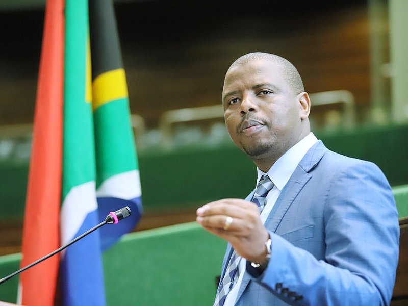 Sipho Hlomuka