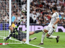 Bayern Munich goalkeeper Manuel Neuer in Champions League