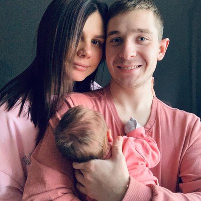 russian-influencer-marries-stepson-after-giving-birth-to-his-child