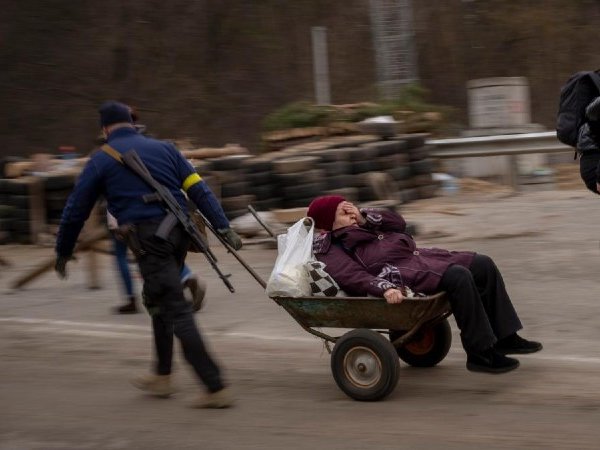 Mariupol evacuations