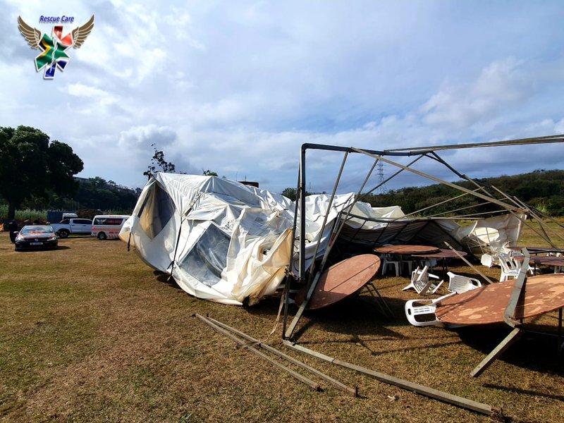 15 hurt in marquee collapse