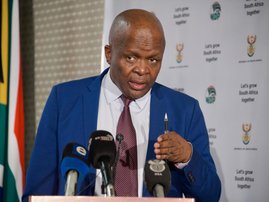 Minister in the Presidency Mondli Gungubele 10 march briefing 1