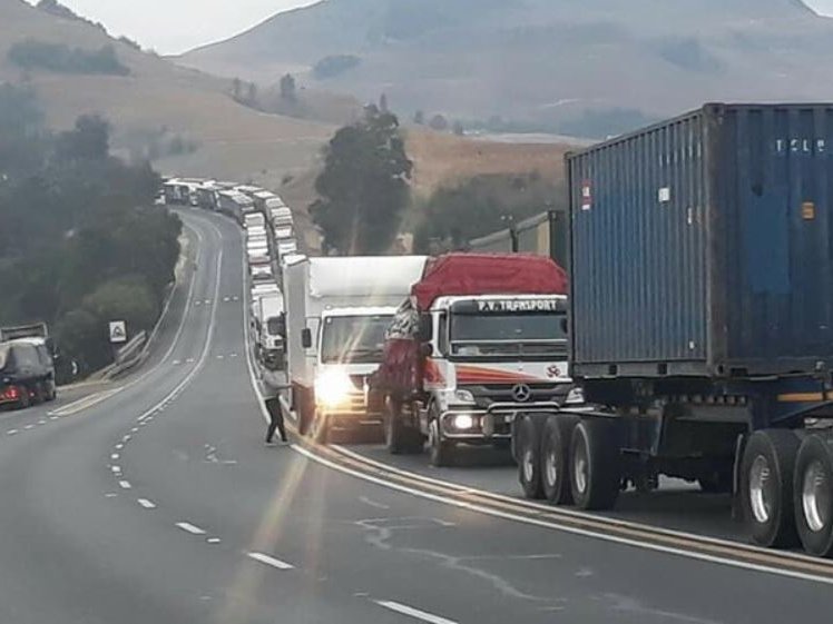 17 people charged for public violence after blocking N3 highway near Van Reenen’s Pass.