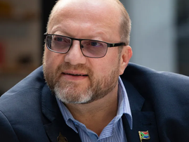 Neil de Beer