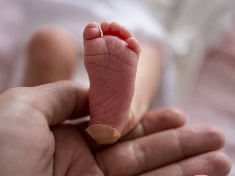 Newborn baby feet