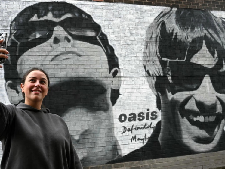 Oasis mural