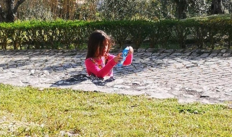 girl in cobblestones