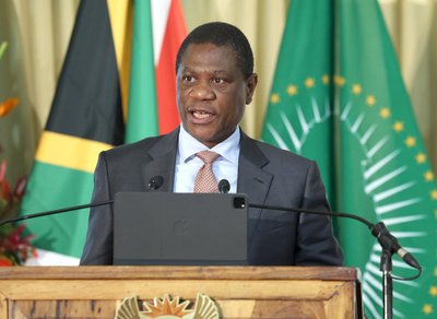 Mashatile Angry Mashatile: Political meddling crippling delivery