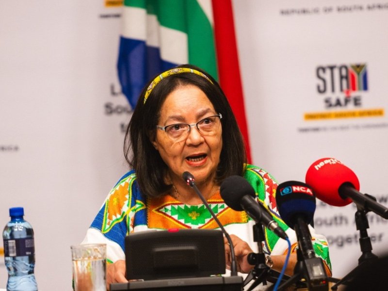 Patricia De Lille Minister