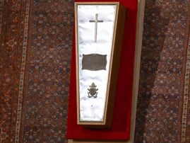 Pope Francis coffin