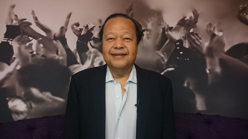 prem rawat studio image