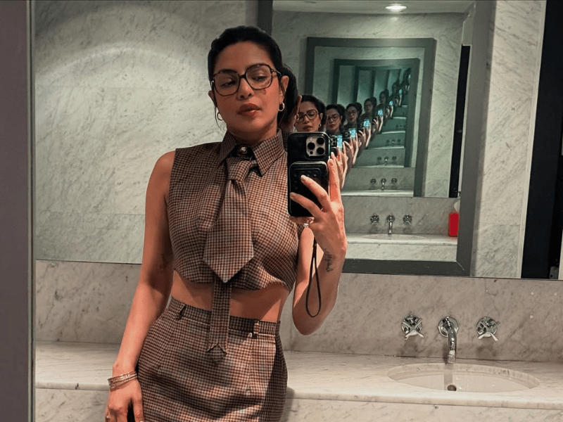 Priyanka Chopra bathroom selfie