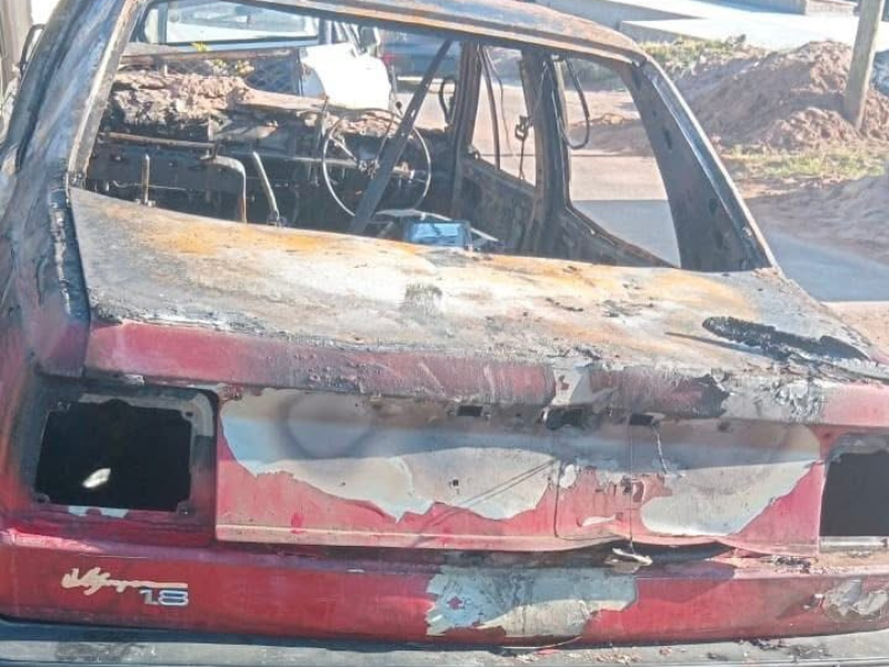 Red Jetta torched