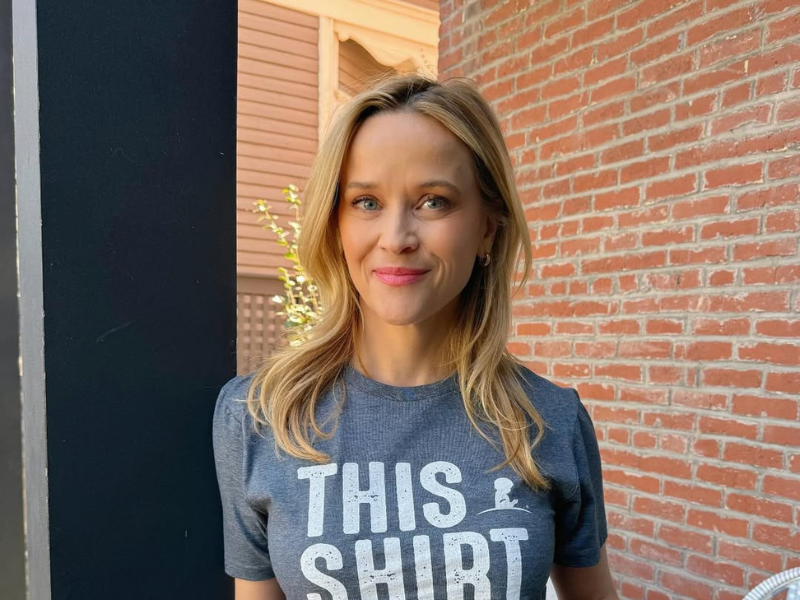 Reese Witherspoon wearing a grey t-shirt
