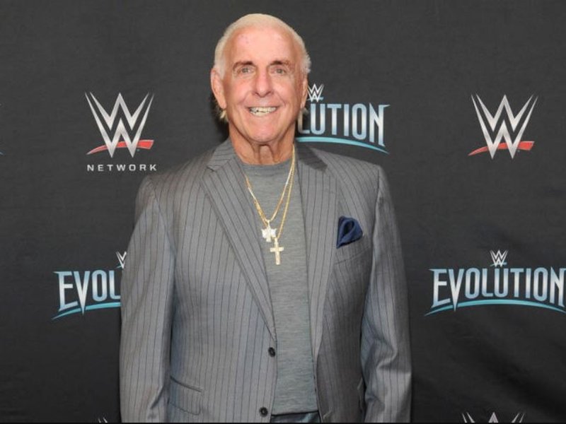 Ric Flair confirms death of WWE legend.