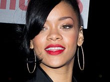 Rihanna_5,_2012.jpg