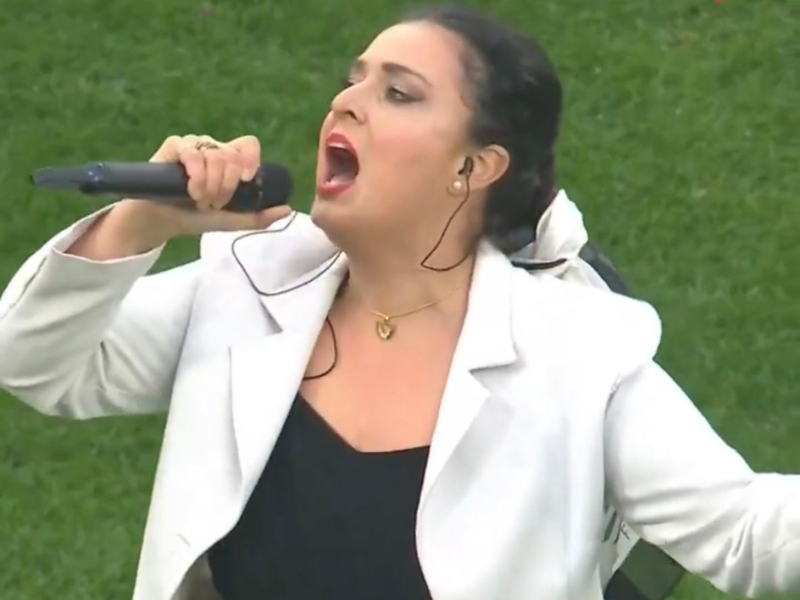 Italian opera singer SA anthem