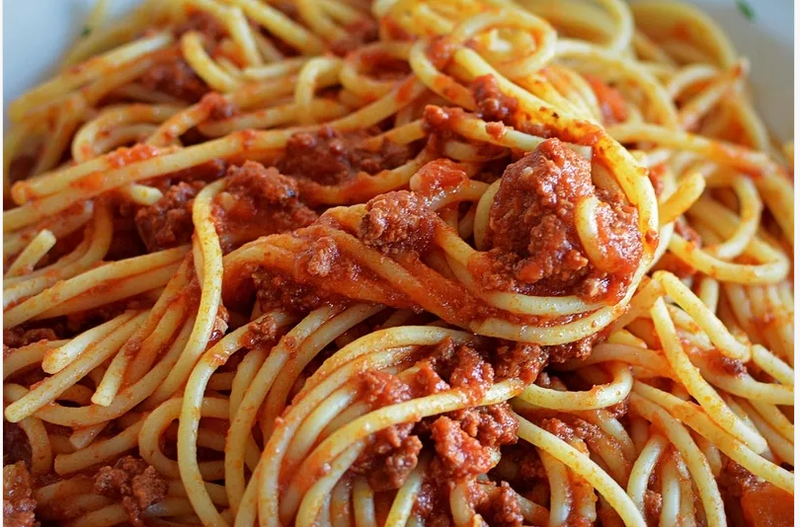 Three dead ‘after eating spaghetti, mince’