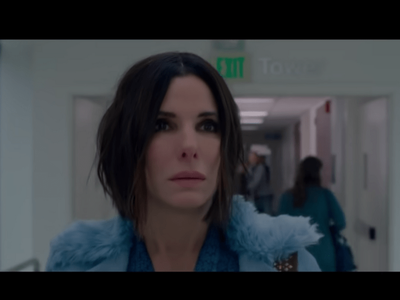 Sandra Bullock alerts fans to shocking online scam