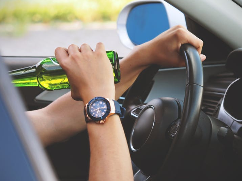 drinking and driving pexels
