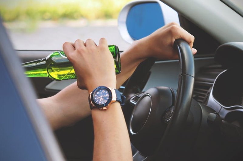 drinking and driving pexels