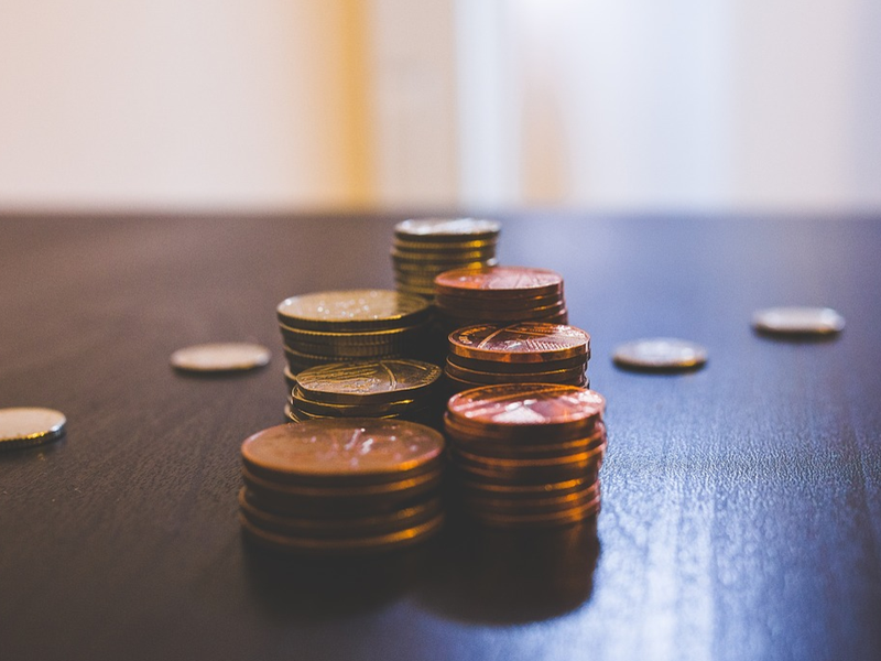 tipping money pixabay