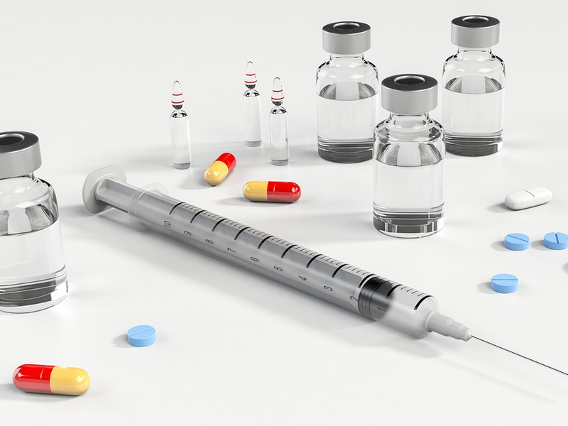 injections and pills pixabay