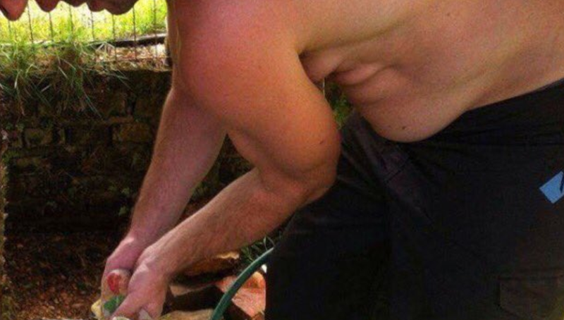 tummy twitter