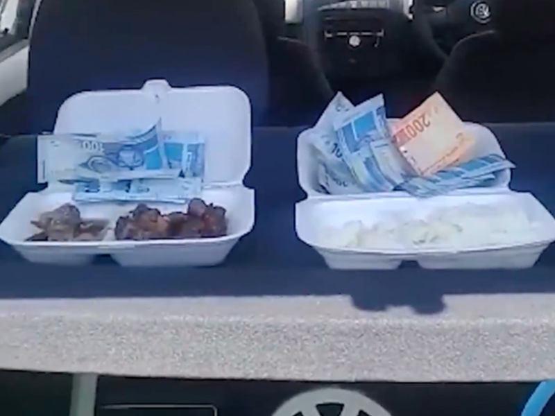eating money