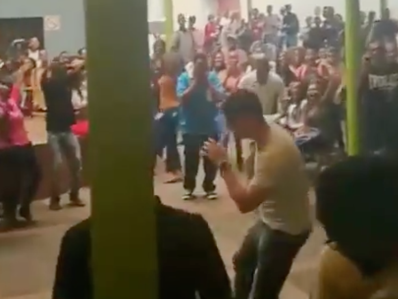 capoeira moves DUT