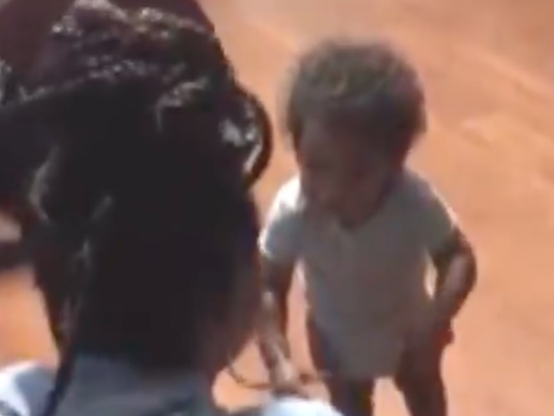 Toddler argues with aunt / New York Post