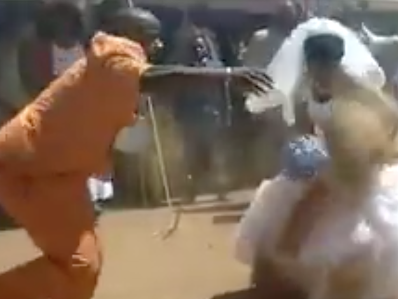Dust the bride / Facebook