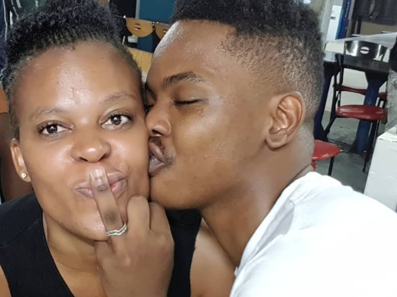 Zodwa proposes to her boyfriend / Instagram