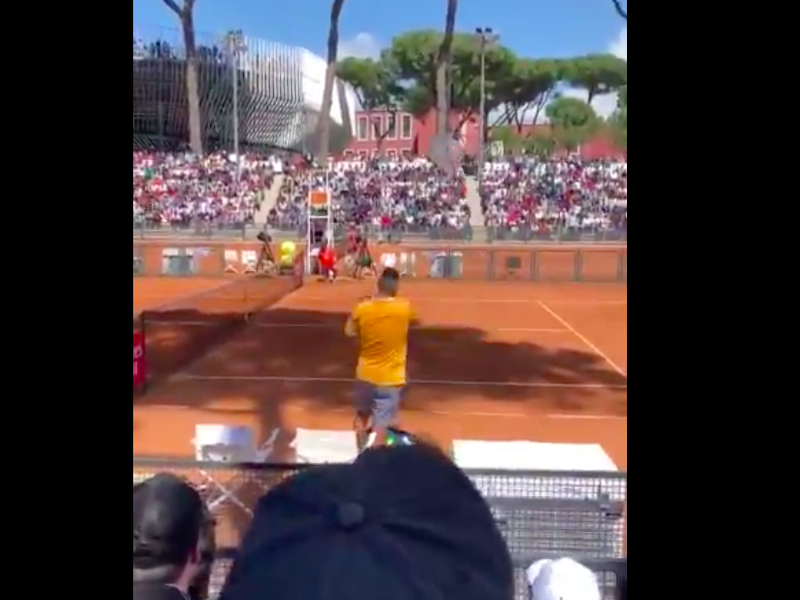 Tennis player Nick Kyrgios throws chair on tennis court
