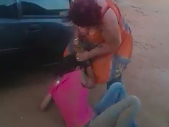 "Hugo, Bel Die Polisie" number two? South African women fighting over a man hits the internet