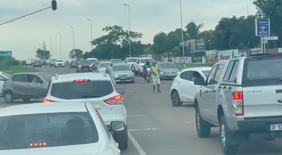 WATCH: Man directs heavy traffic in viral video
