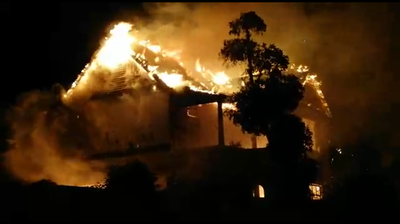WATCH: Fire breaks out at abandoned Durban house - Vimarsana News