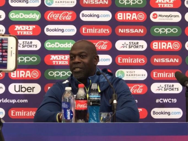 Ottis Gibson at press conference / Myron Naicker