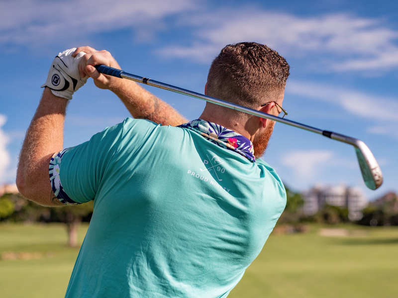 Man Playing Golf / Pexels