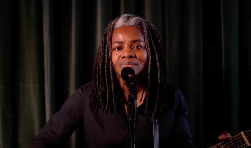 Tracy Chapman Talking about a revolution