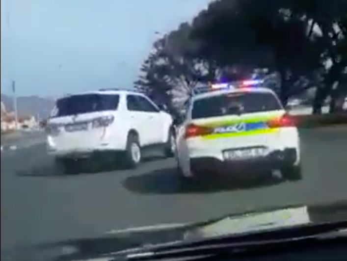 high-speed chase Cape town