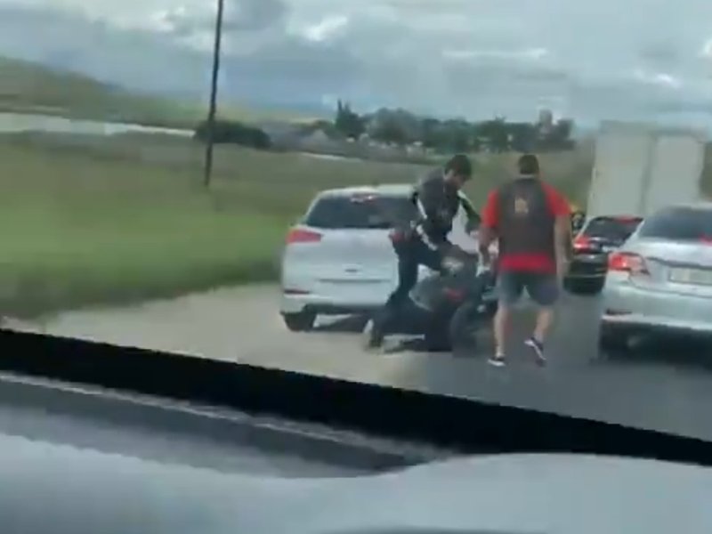 Bikers assault driver