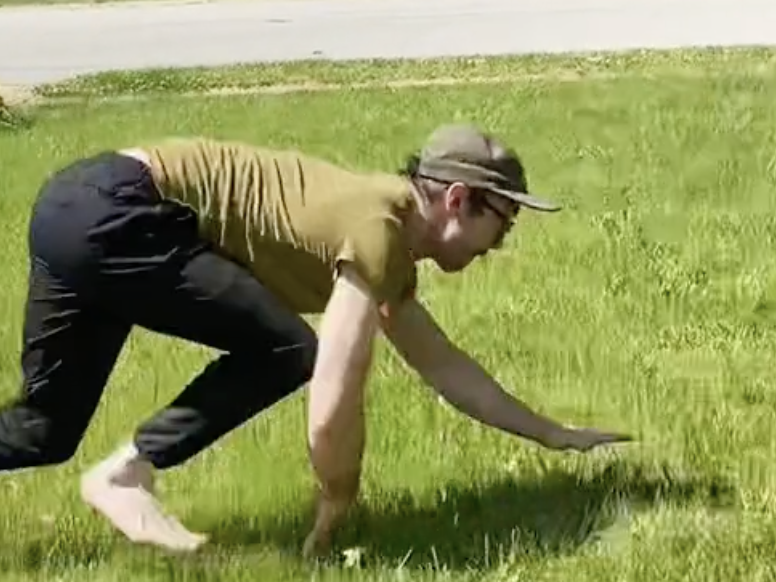 WATCH: New exercise to walk like a dog on all fours is how to get ripped?
