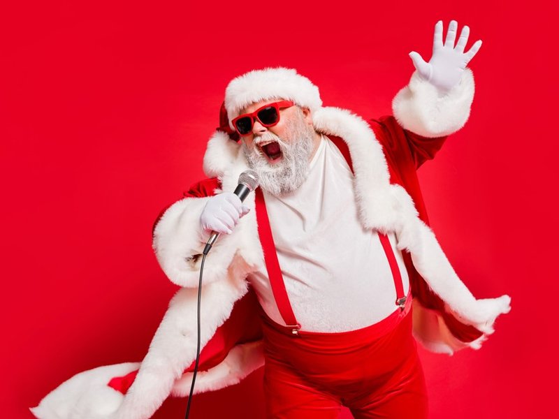 Santa singing