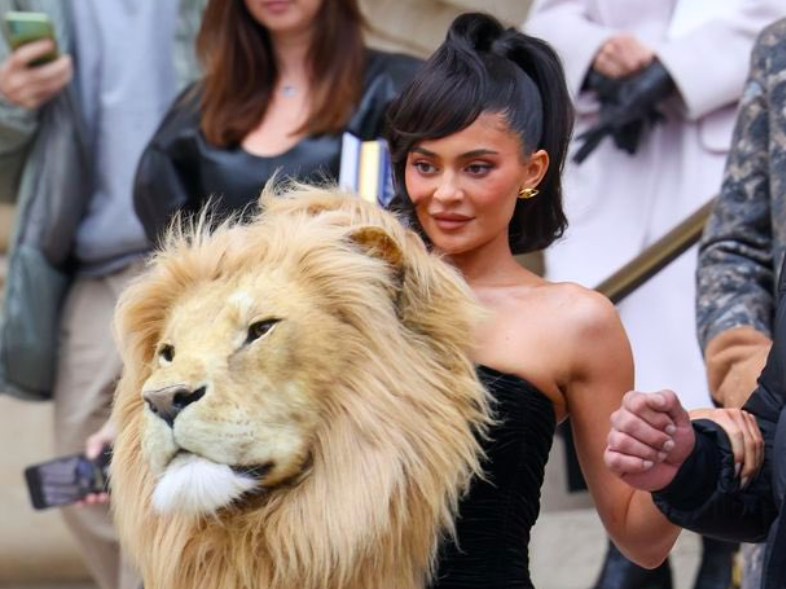 Kylie Jenner Lion Head