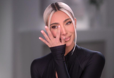 Kim Kardashian notices scary detail in her selfie