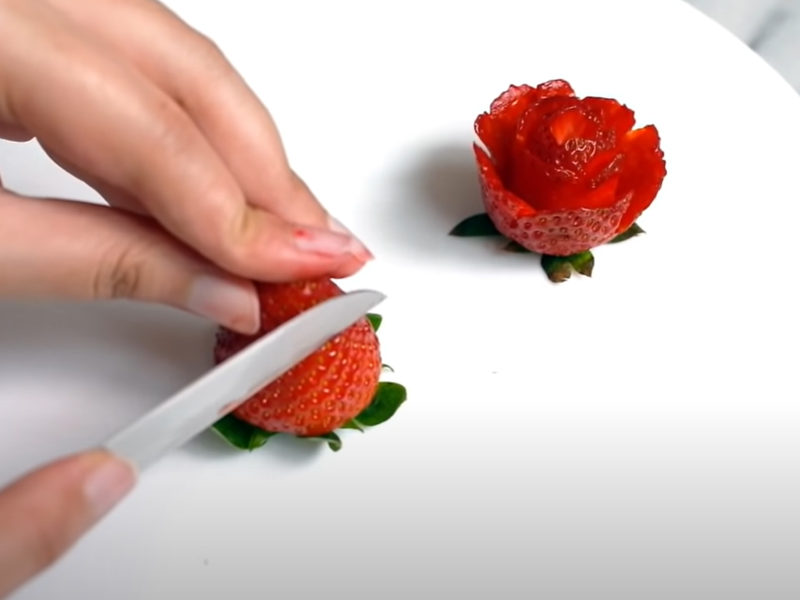 Strawberry rose