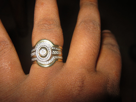 Woman posts R2500 reward for her R5000 wedding ring...