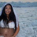 Shekhinah pregnancy shoot