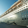 Side view of Queen Mary 2 in Durban
